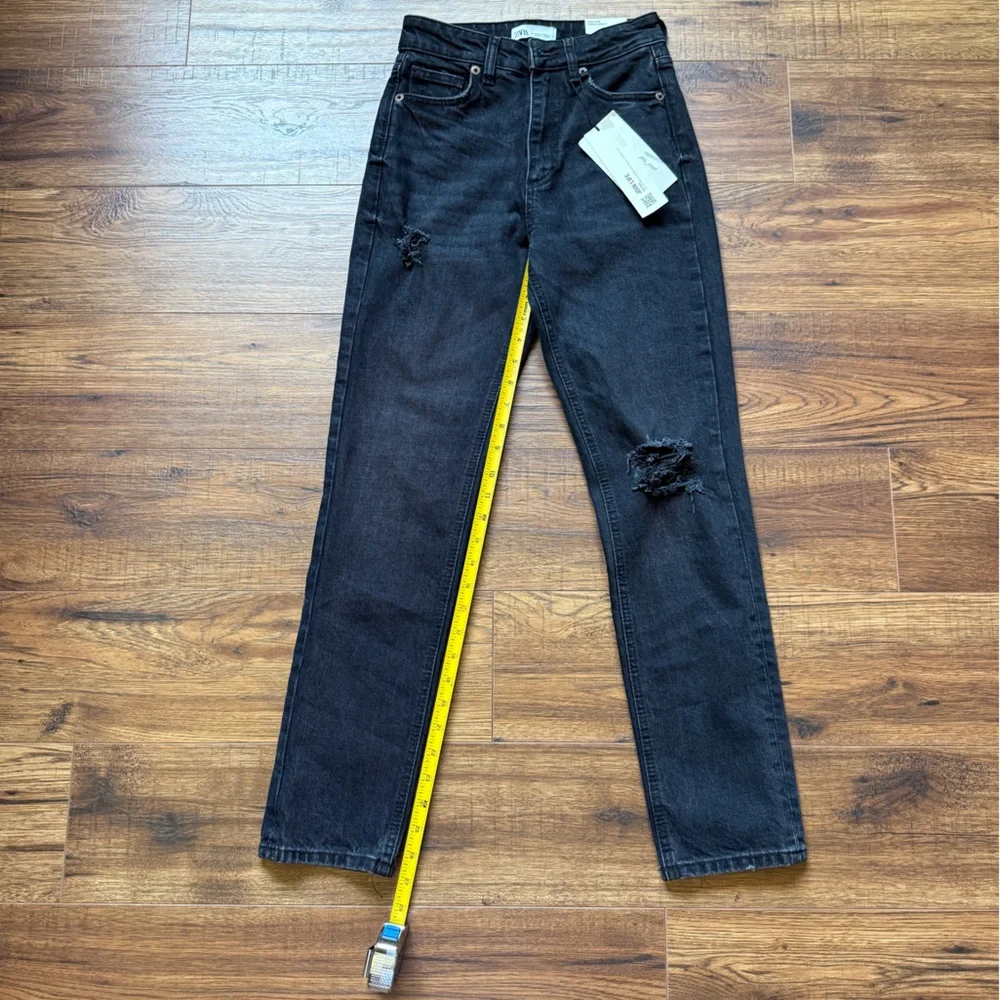 Zara Women’s High Rise Ankle Length Slim Distressed Black Jeans Size 2 NWT